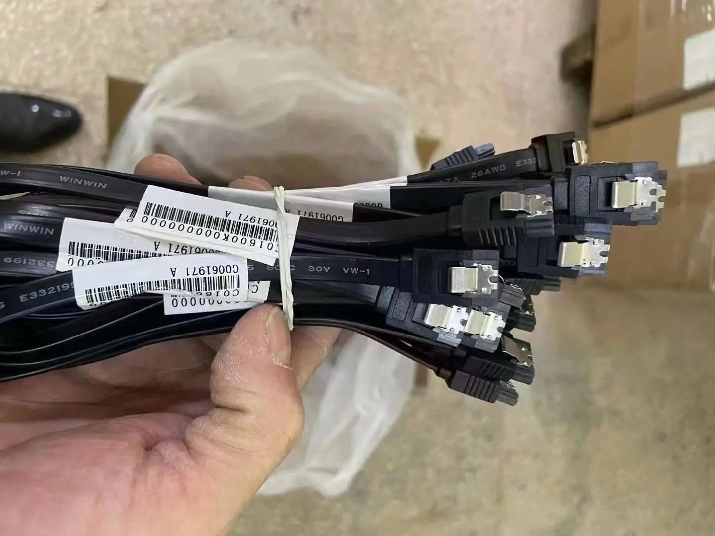 SATA DATA CABLE ( BLACK / RED )