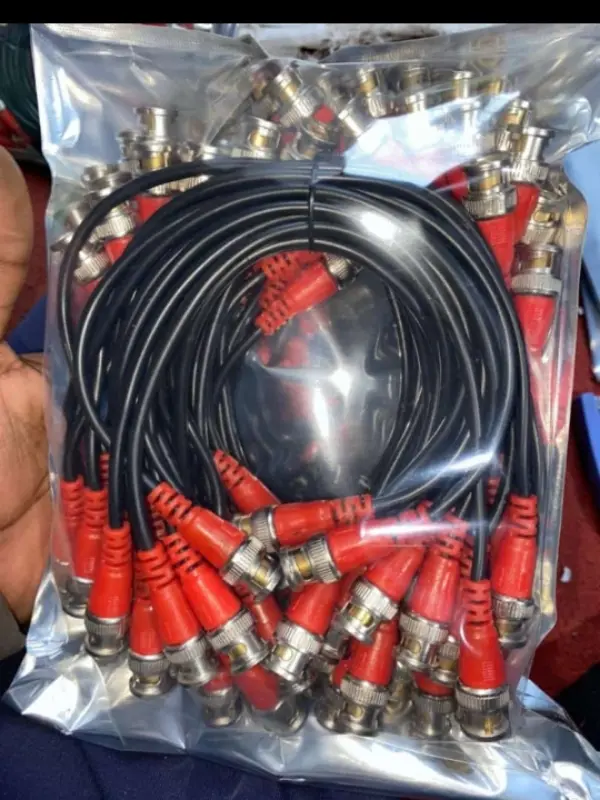 BNC CABLE { NORMAL }