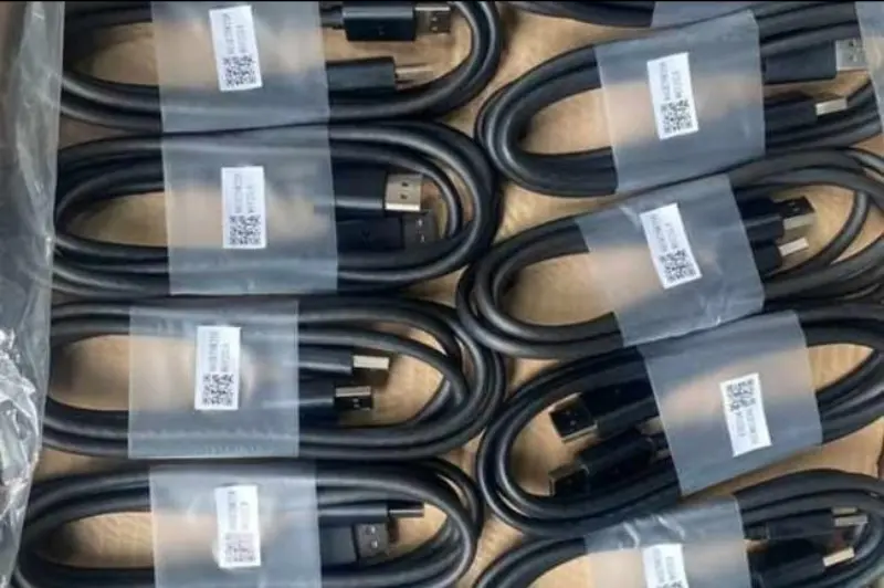 DP TO DP CABLE { 1.5MTR }