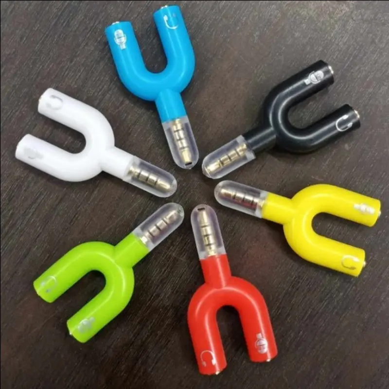 AUX SPLITTER CONNECTOR (2FE/1M)